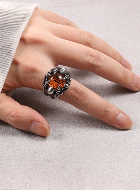 复古嘻哈风恶魔之眼男士戒指潮人高街钛钢街头朋克男戒理发师个性