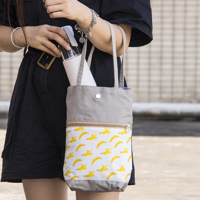 Large capacity canvas water cup bag cute, fashionable and portable