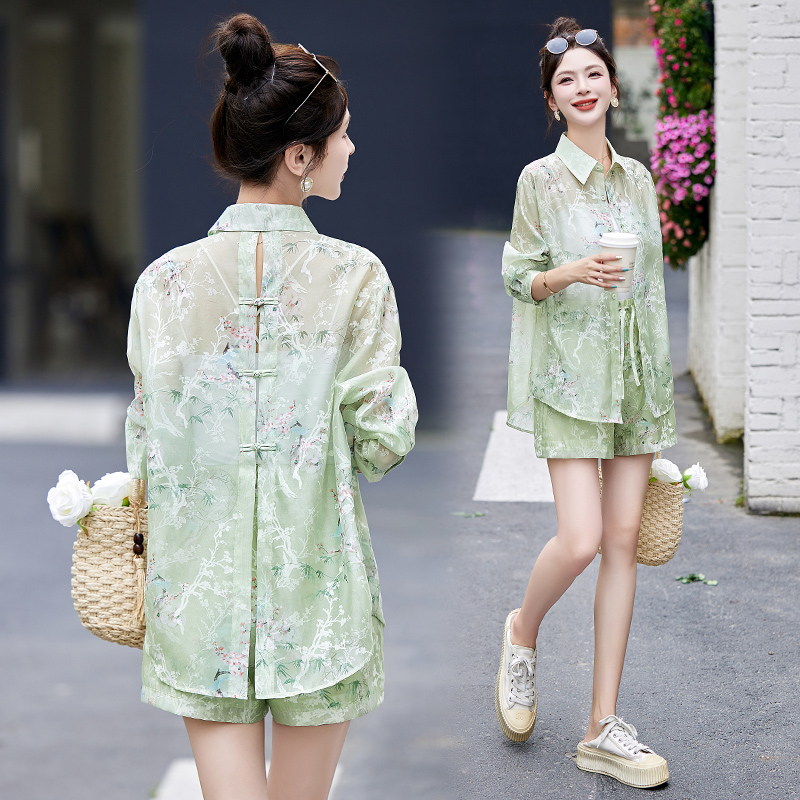 2024新中式国风洋气减龄印花防晒上衣短裤两件套套装夏季新款显瘦,淘宝优惠券,粉丝福利购,淘宝优惠卷