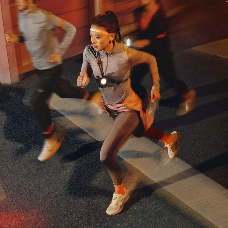 耐克女长袖运动T恤26春轻盈速干半拉链跑步针织打底衫HQ0500-502,淘宝优惠券,粉丝福利购,淘宝优惠卷