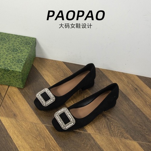 大码女鞋41到42宽脚胖单鞋春季新款粗跟绒面水钻方扣法式气质黑色 - 图3