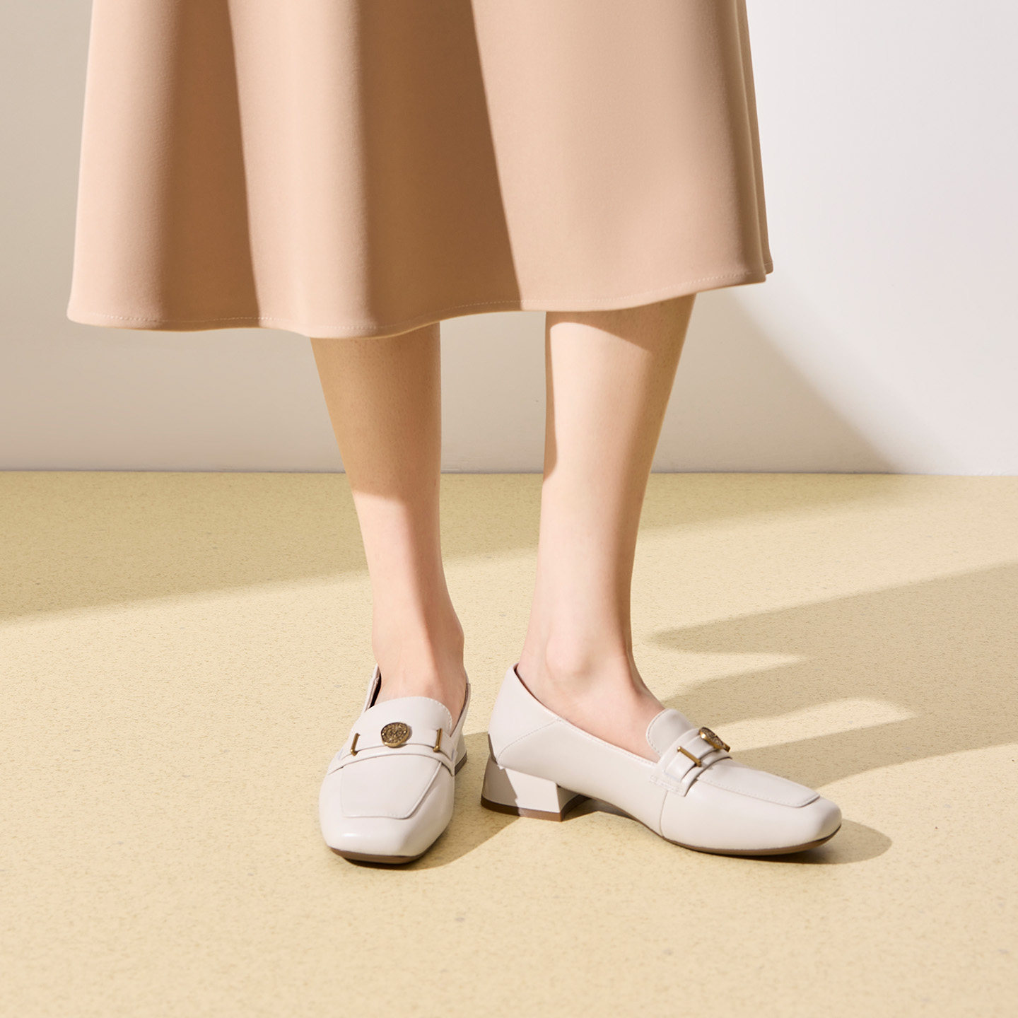 奥康 女鞋2026春季新款小羊皮乐福鞋精致方头舒适粗跟通勤平底,淘宝优惠券,粉丝福利购,淘宝优惠卷