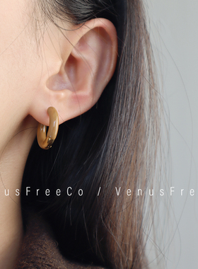 VenusFreeCo 法式滴油 2色低饱和灰色棕色18k镀金中小号耳圈耳环
