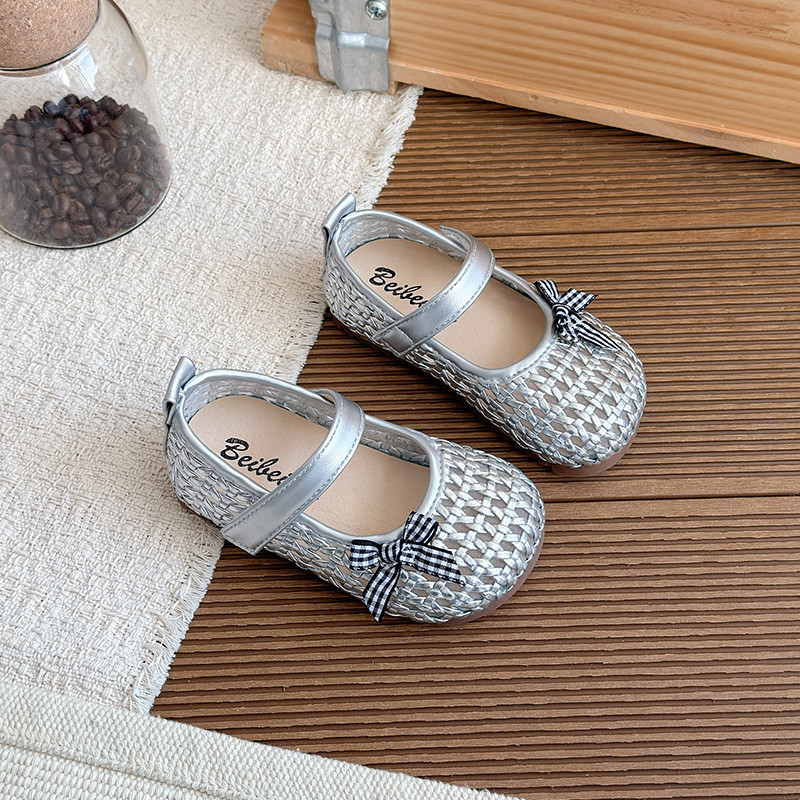 洋气女童小皮鞋儿童公主鞋子春秋女孩单鞋玛丽珍宝宝镂空凉鞋软底,淘宝优惠券,粉丝福利购,淘宝优惠卷