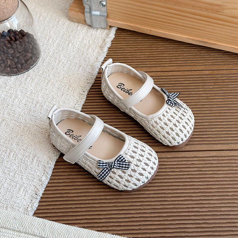 洋气女童小皮鞋儿童公主鞋子春秋女孩单鞋玛丽珍宝宝镂空凉鞋软底,淘宝优惠券,粉丝福利购,淘宝优惠卷