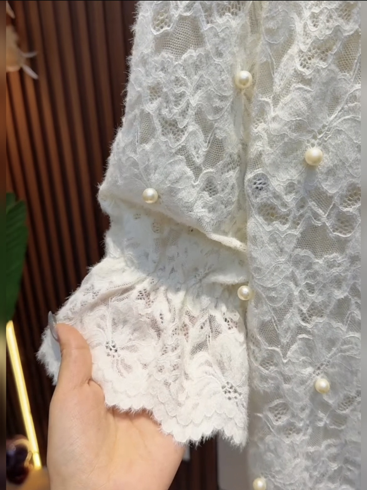 秋冬磨毛蕾丝中长款蕾丝衫重工钉珠宽松大版遮肉显瘦保暖花朵打底,淘宝优惠券,粉丝福利购,淘宝优惠卷