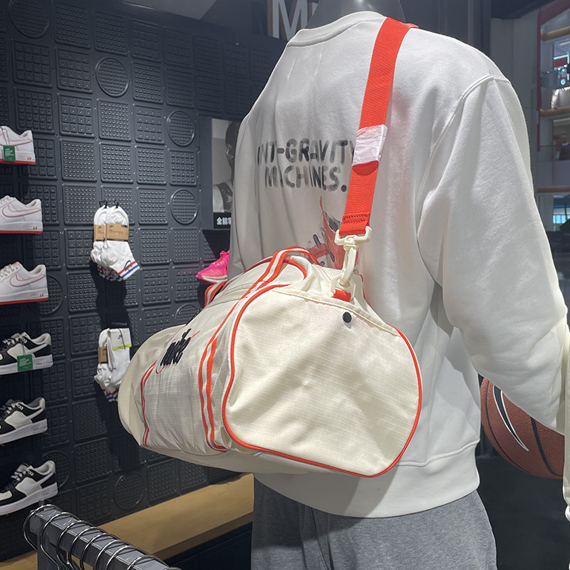 Nike耐克单肩斜挎包休闲轻便健身运动训练旅行休闲包DH6863-113,淘宝优惠券,粉丝福利购,淘宝优惠卷