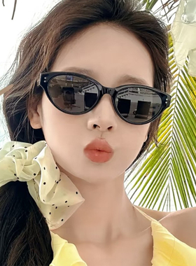 复古猫眼墨镜女潮椭圆黑色方圆脸