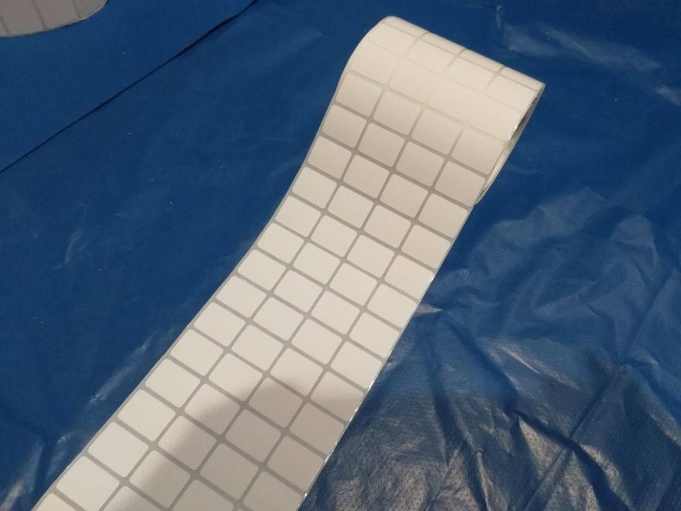 热卖铜版不干胶纸20X15贴纸C168 G2108 G500U G530U EZ1100 XPH500 GP1124T ZD/GK888T CR TSC244条码打印纸,淘宝优惠券,粉丝福利购,淘宝优惠卷