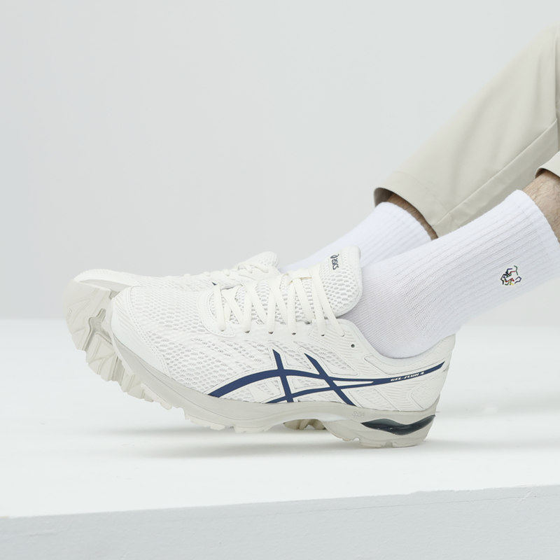 asics男gel-flux 4简约跑鞋 伟伦运动户外跑步鞋