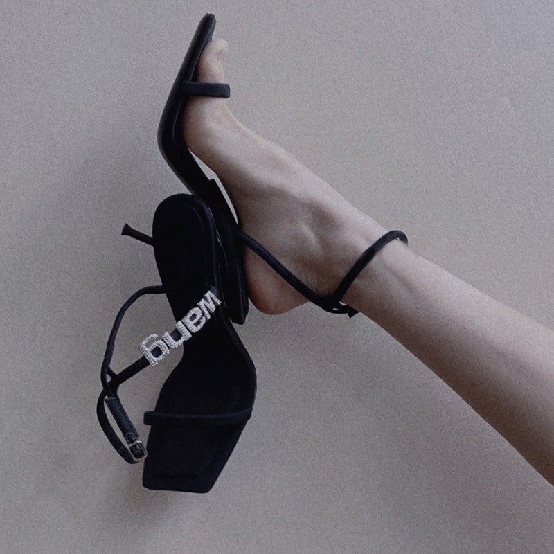 欧美风大AW王细跟凉鞋一字带后交叉水钻字母性感露趾方头高跟鞋女,淘宝优惠券,粉丝福利购,淘宝优惠卷