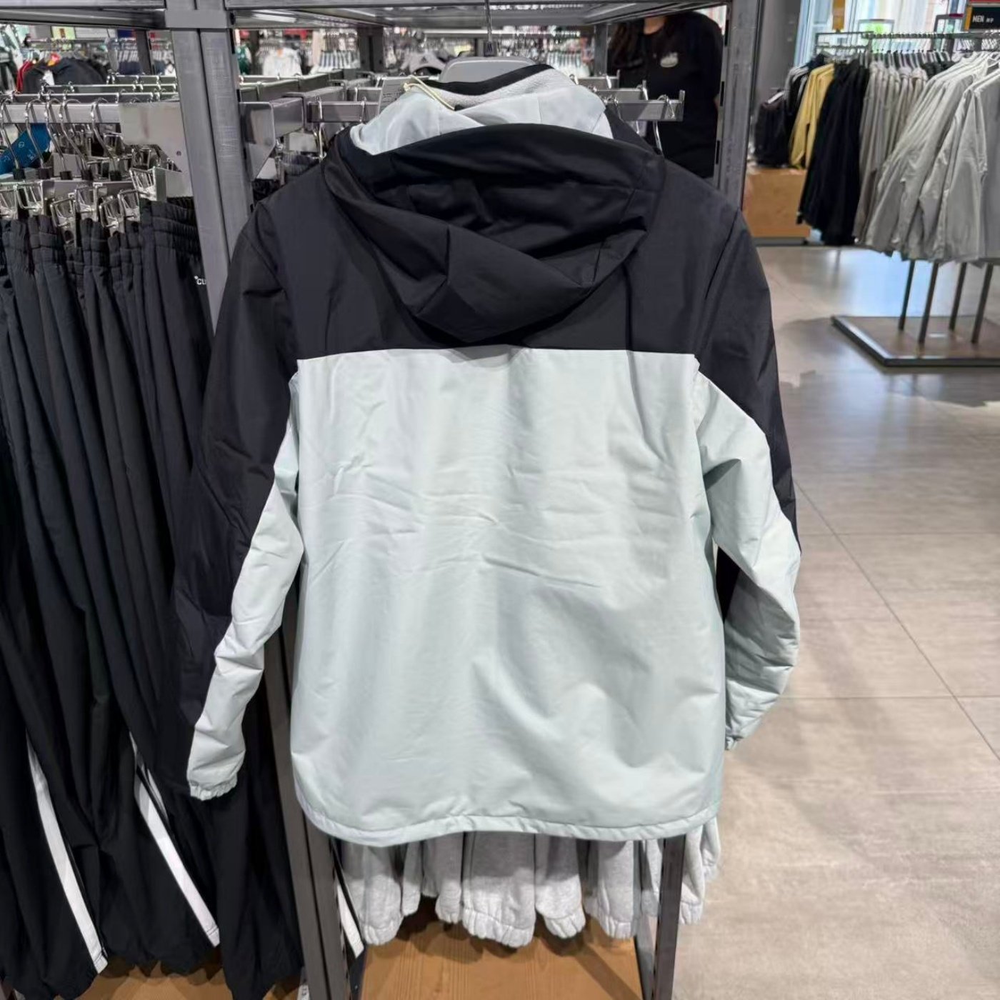 ADIDAS阿迪达斯男女同款冲锋衣可拆卸二合一保暖防风外套 JW1650,淘宝优惠券,粉丝福利购,淘宝优惠卷