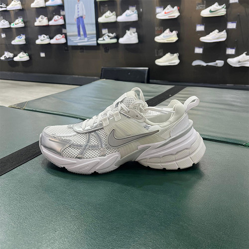 Nike/耐克男女 V2K RUN 轻便网面透气老爹鞋运动休闲跑步鞋FD0736 - 图0