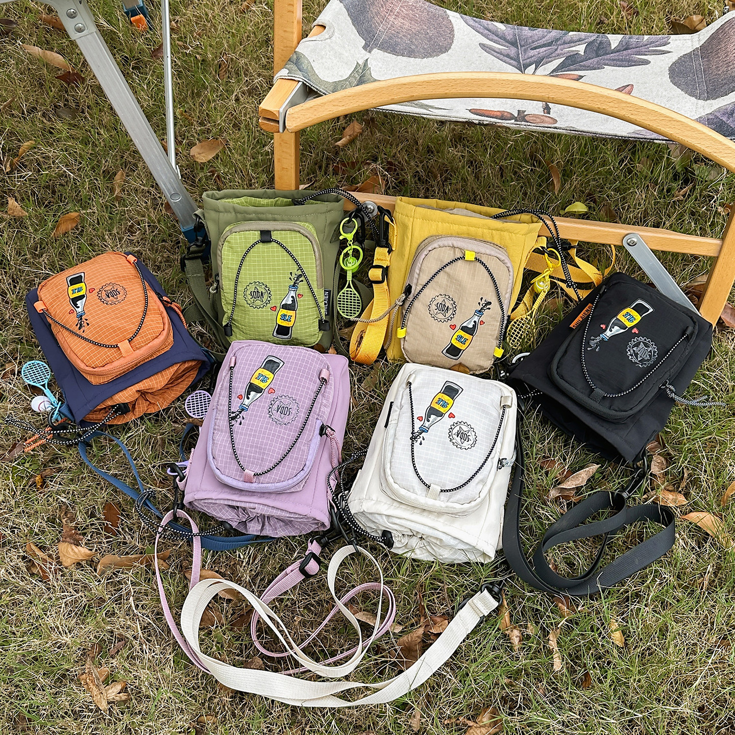 Multifunctional outdoor lightweight portable shoulder crossbody bag