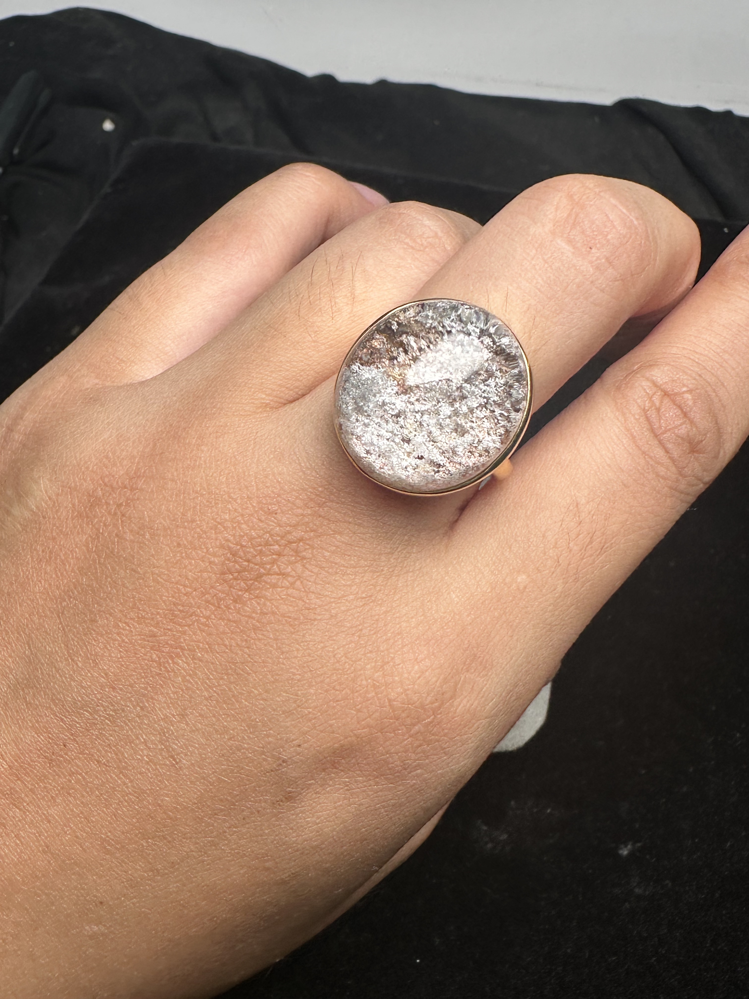 Pure natural ghost ring, 925 silver inlaid with live mouth, stone size 17*19mm, weight 9.8 grams, fidelity