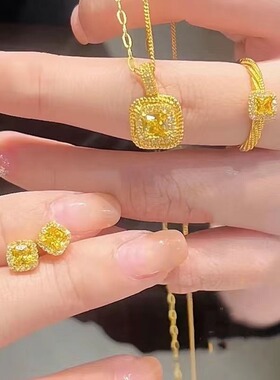 芸耀轻奢超闪小方糖项链女小黄晶