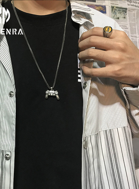 CARMEN原创设计复古手柄吊坠