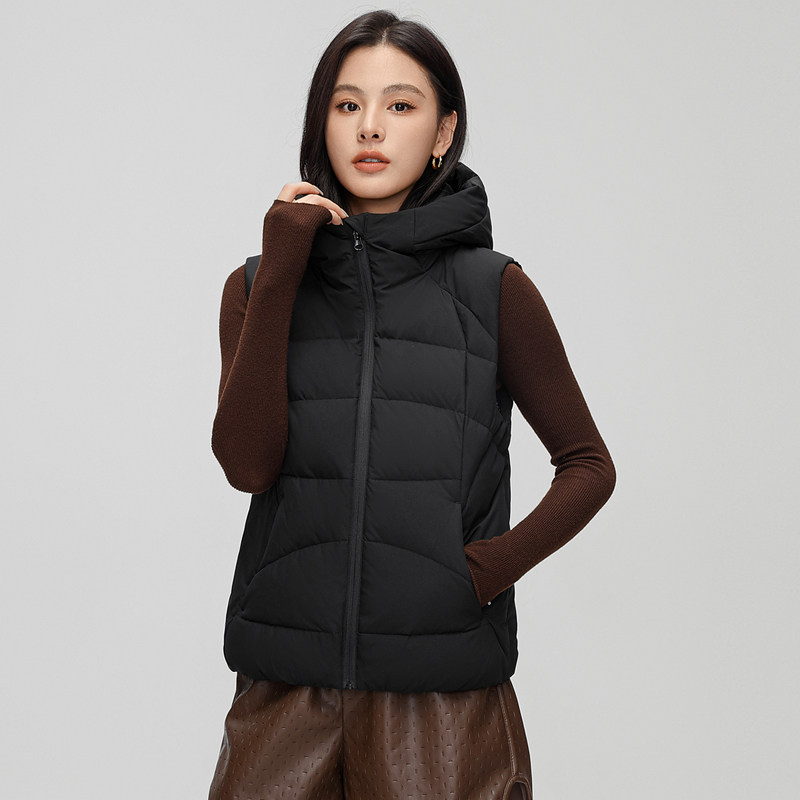 雪中飞2025轻薄短款羽绒马甲女款新款秋冬季时尚保暖薄款显瘦外套,淘宝优惠券,粉丝福利购,淘宝优惠卷