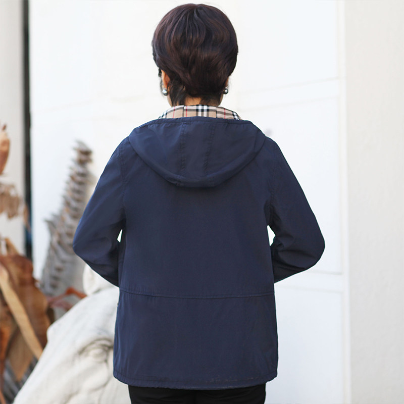 中老年女装妈妈春秋老年人夹克衫 爱伊百领中老年女装