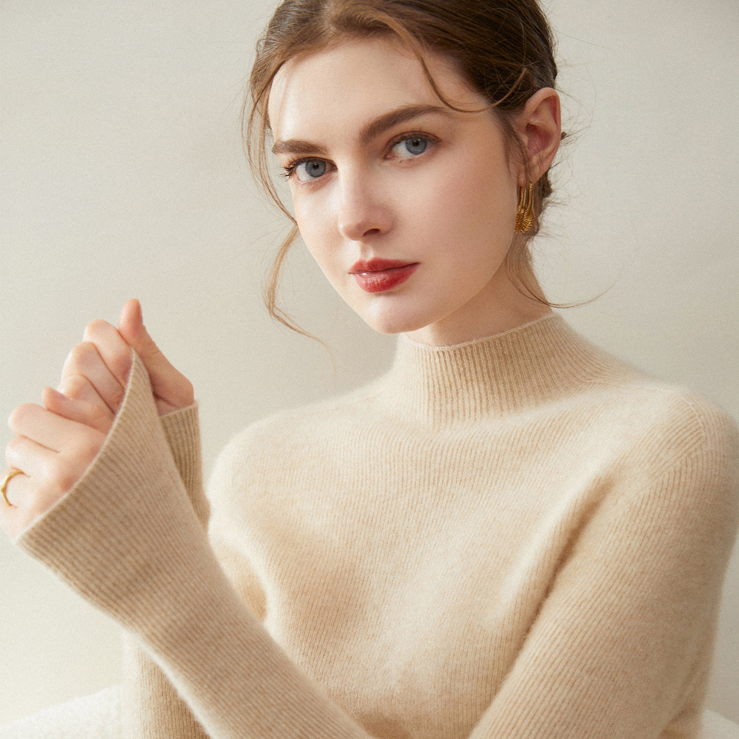 康赛妮~100纯山羊绒衫女半高领秋冬纯色修身针织打底衫毛衣内搭,淘宝优惠券,粉丝福利购,淘宝优惠卷