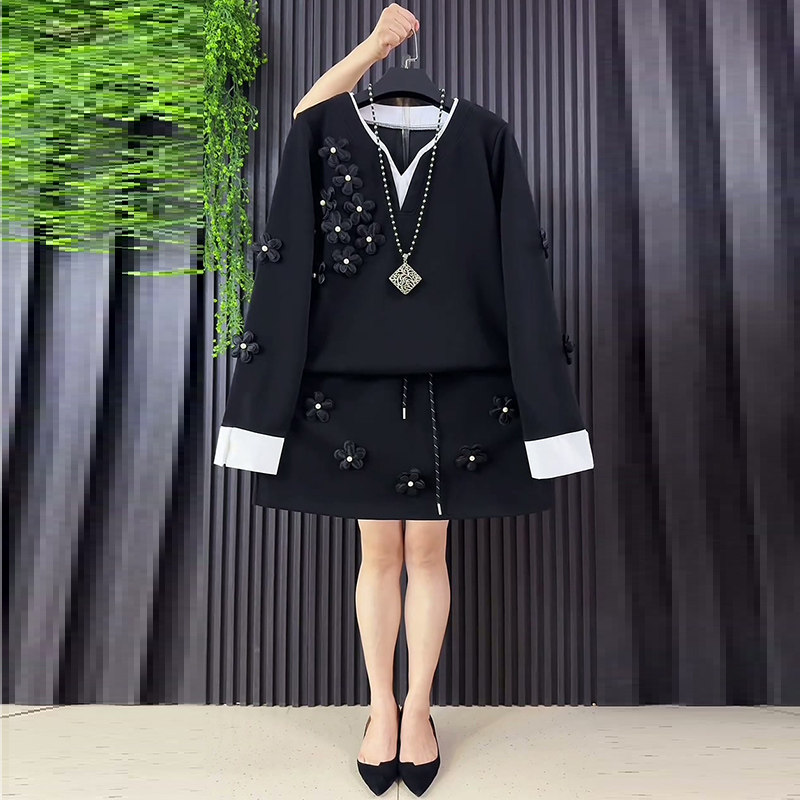 2026春季新款立体花朵上衣胖mm显瘦半身裙两件套大码女装V领卫衣,淘宝优惠券,粉丝福利购,淘宝优惠卷