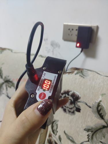 耐炯 双管美缝电动胶枪工具打胶枪7.4V 8.4V8.5V锂电池组充电器 - 图0