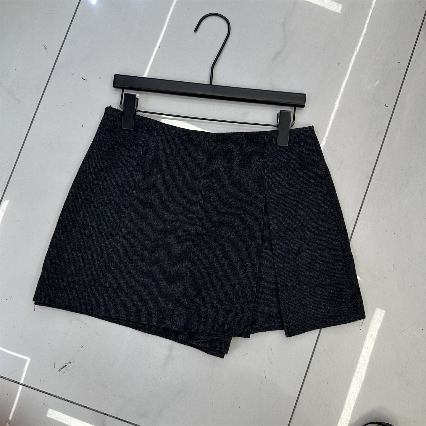 8090正品秋季开叉防走光裙裤女简约a字包臀裙时尚百搭半身裙短裙-图3