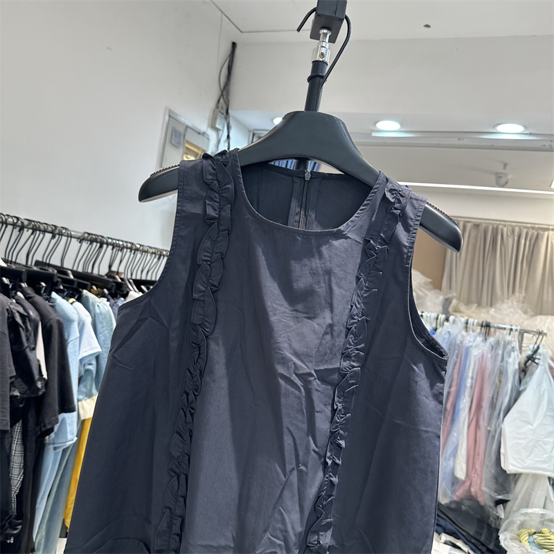 feiding非町 韩系25夏季气质木耳边设计小众娃娃背心裙显瘦连衣裙 - 图0