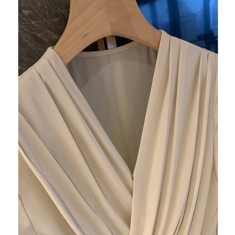 早春新款法式茶歇设计高级感连衣裙 奥杜班连衣裙