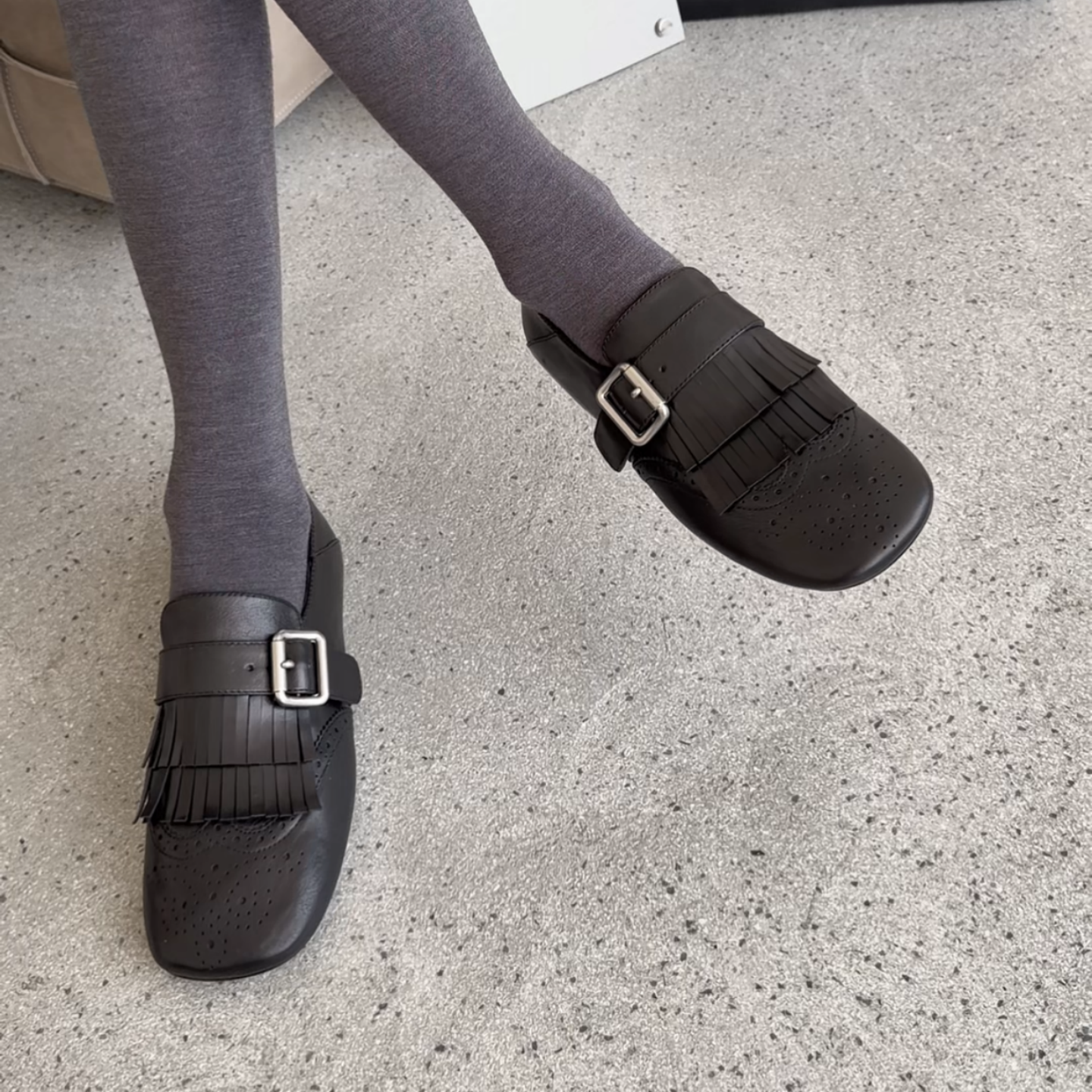 WM6欧货欧洲站2026春季新款英伦风流苏小皮鞋平底单鞋一脚蹬女鞋,淘宝优惠券,粉丝福利购,淘宝优惠卷