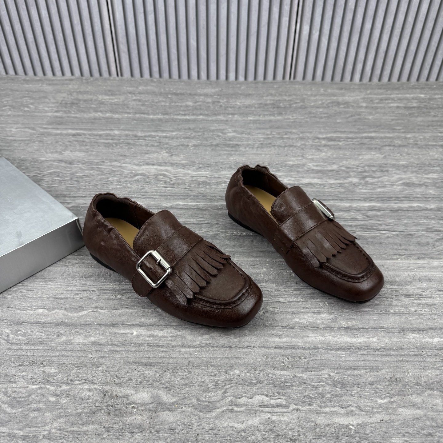 欧货欧洲站2026春季新款流苏皮带扣平底豆豆鞋真皮英伦风小皮鞋女,淘宝优惠券,粉丝福利购,淘宝优惠卷