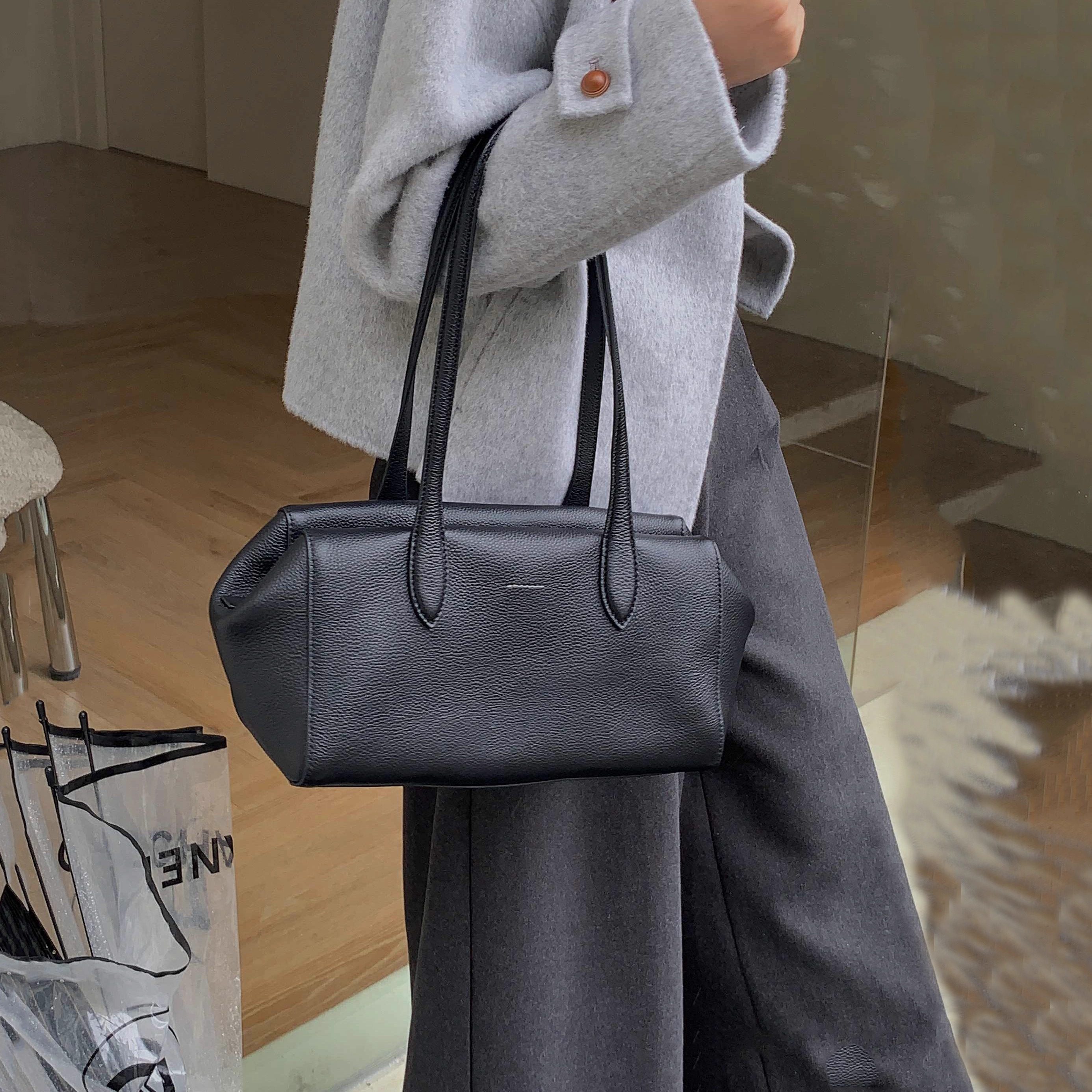 头层牛皮波士顿保龄球包包女大容量极简通勤托特包单肩手提枕头包,淘宝优惠券,粉丝福利购,淘宝优惠卷