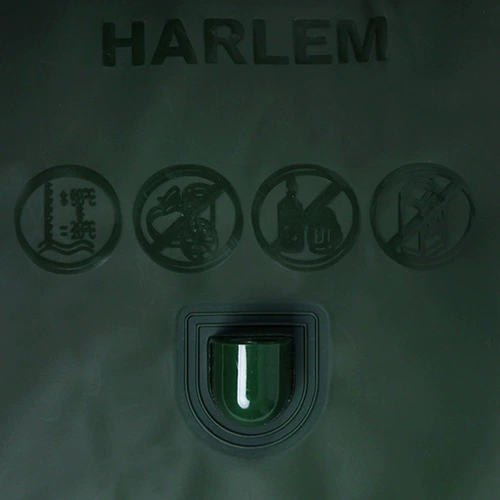 На открытом воздухе бутылка с водой спорт езда на открытом воздухе