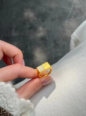 水贝黄金新款足金999戒指极简情书 几何线条指环镶嵌莫桑石情侣戒