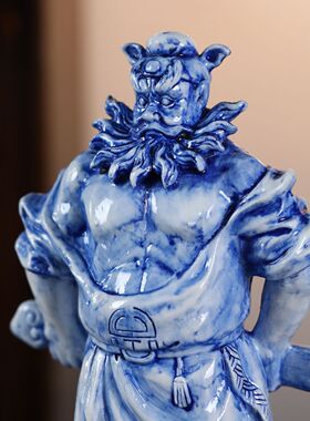 乔迁镇宅钟馗摆件工艺品手绘青花
