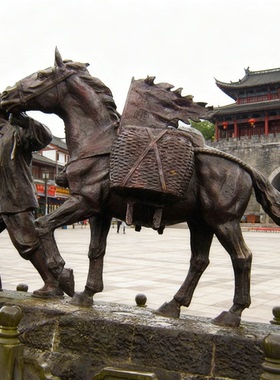 玻璃钢步行街雕像景观小品定制