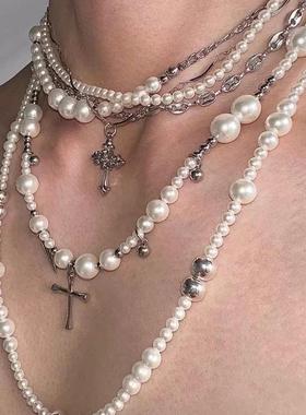 BKP曼谷公园 小众复古十字架珍珠钛钢长项链毛衣多种戴法choker女