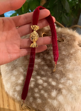 红丝绒金色糖果choker颈链女个性独特布艺项圈高级感秋冬毛衣链潮