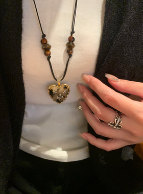 百搭~美式复古爱心十字架毛衣链抽拉式可调节长款项链高级感2026