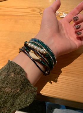 波西米亚 多层绿色蛇纹手环女小众独特手镯复古异域风手饰品2025