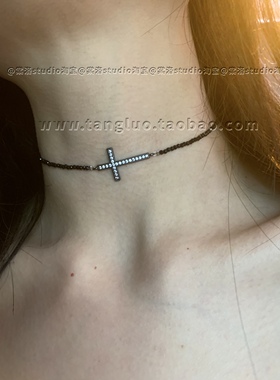 手作款 黑色细闪尖晶石十字架choker颈链女个性简约高级感锁骨链