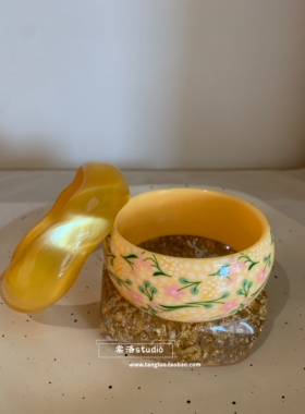 ‘奶黄碎花’显白的古早彩色手镯女y2k鬼马少女夸张小臂镯宽手环