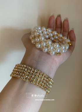 欧美风金色爱心手镯女小众设计感高级轻奢气质百搭手环2026新款潮