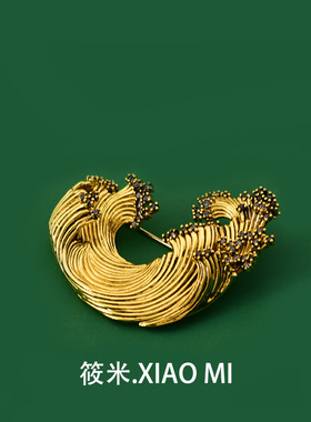 逐浪复古鎏金海浪胸针高级感艺术别针西装高雅胸花外套时尚配饰