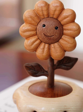 小花花音乐盒创意木制玩偶可爱治愈礼物办公桌面家居装饰摆件治愈