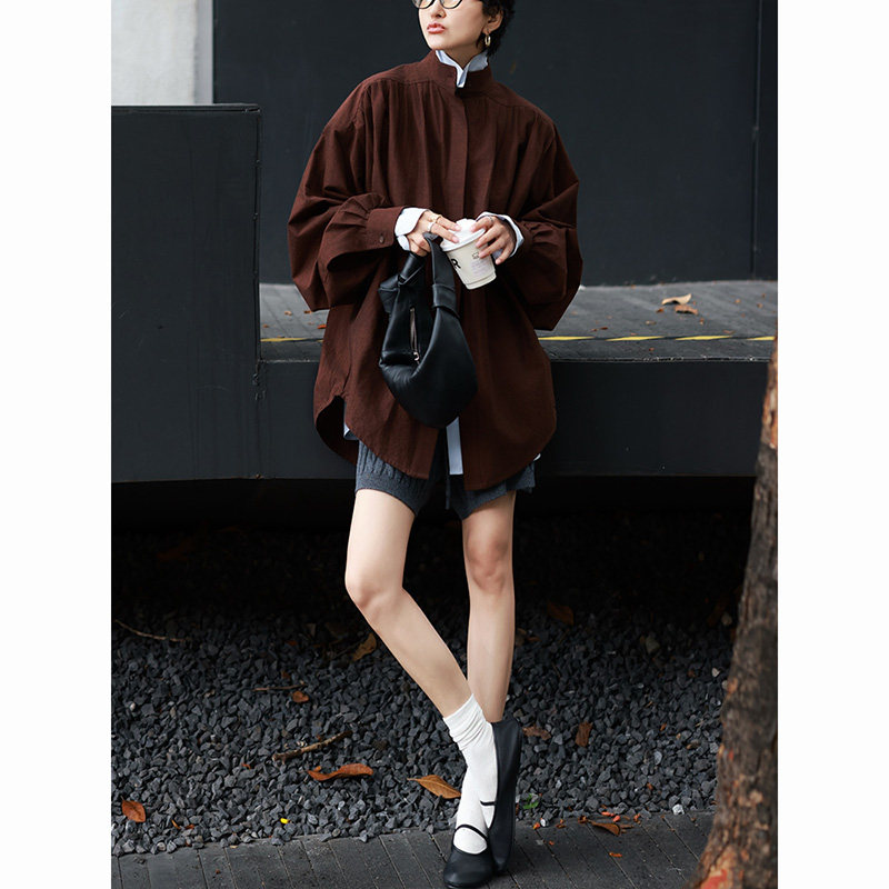 休闲大方潮流穿搭一整套2026新款咖色宽松衬衫灰色毛线短裤两件套,淘宝优惠券,粉丝福利购,淘宝优惠卷