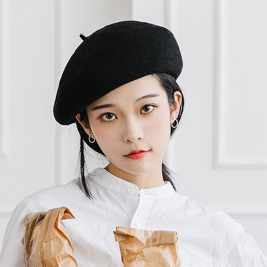 Mad Hatter's classic wool beret