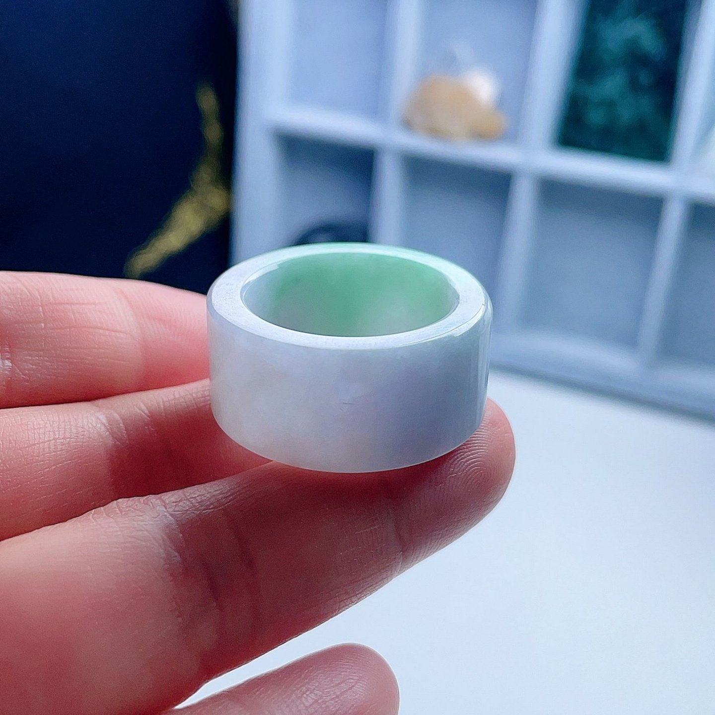 天然A货翡翠方扳指乳白飘阳绿21.5mm缅甸老坑宽边戒指山水意境27#,淘宝优惠券,粉丝福利购,淘宝优惠卷