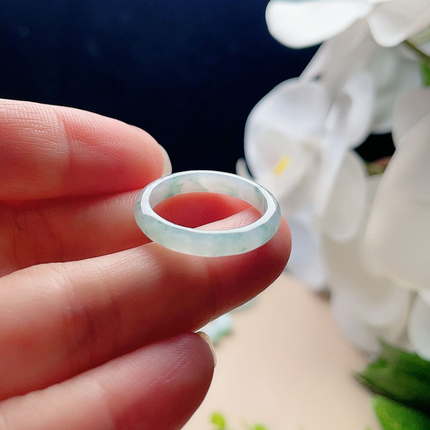 Natural jade ring milky white floating spinach green jade ring