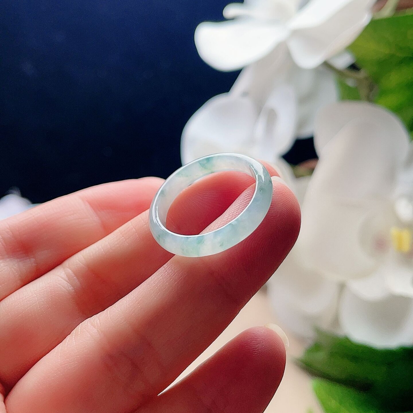 Natural jade ring milky white floating spinach green jade ring